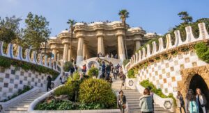 guell park barcelona gaudi