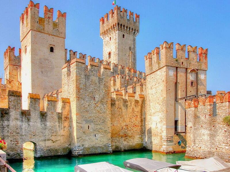 sirmione garda italy